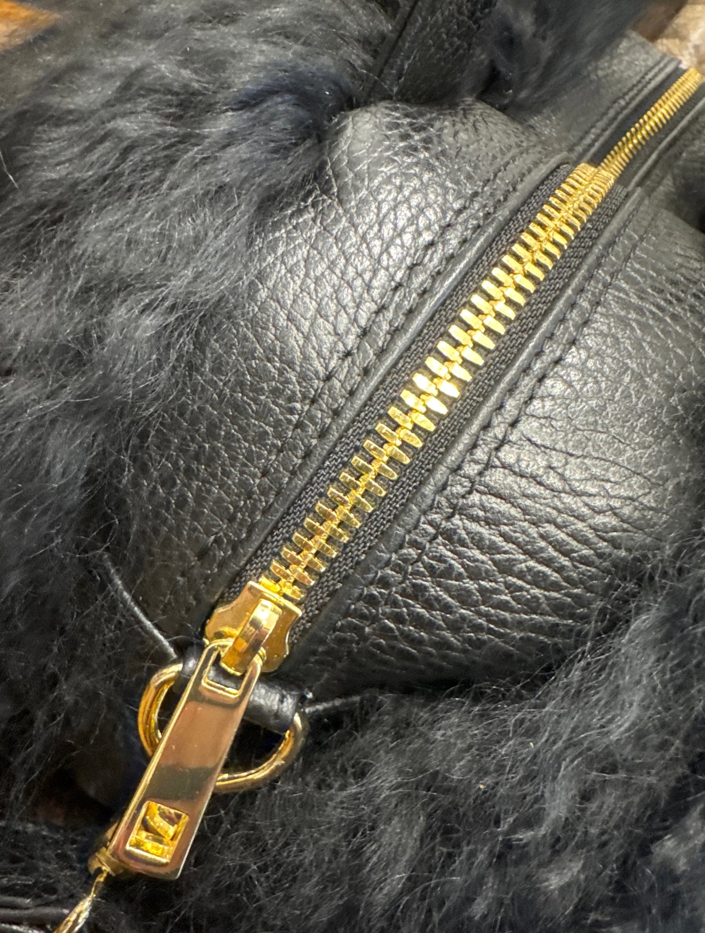 Borsa in pelliccia di Mongolia